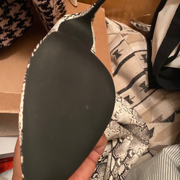 STEVE MADDEN BOOTS - Picture 11 of 17